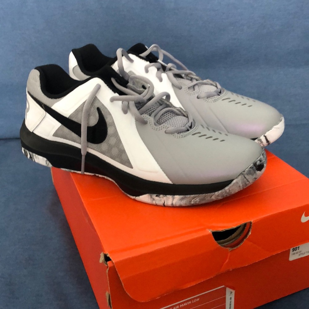 FINAL PRICE DROP🤑NIKE AIR SNEAKERS